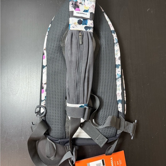 Merrell Multicolor Sling Backpack - Picture 4 of 5